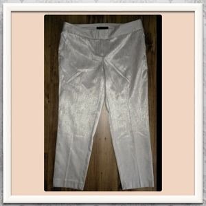 Limited Drew Fit Slim Legged Cropped Capri's