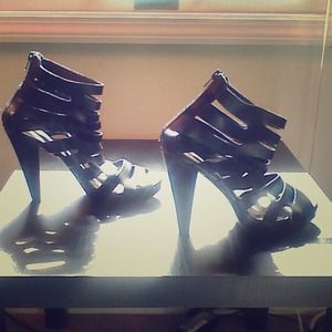 Black Strappy Heels!!