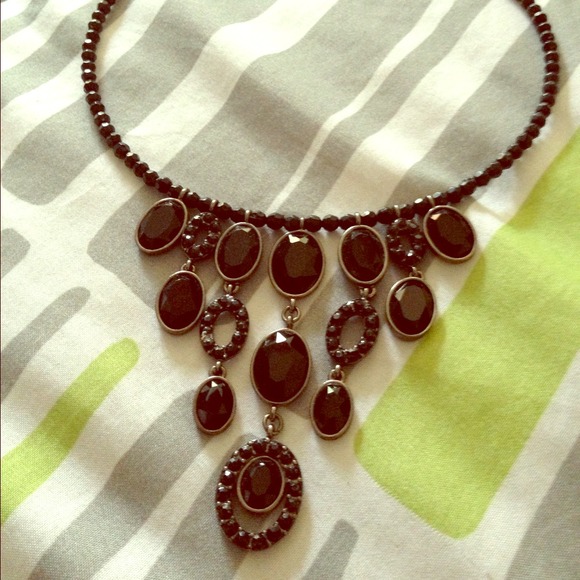 Necklace - Picture 1 of 2