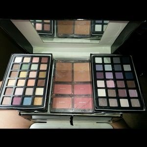 ULTA 74-piece collection.. Make up kit