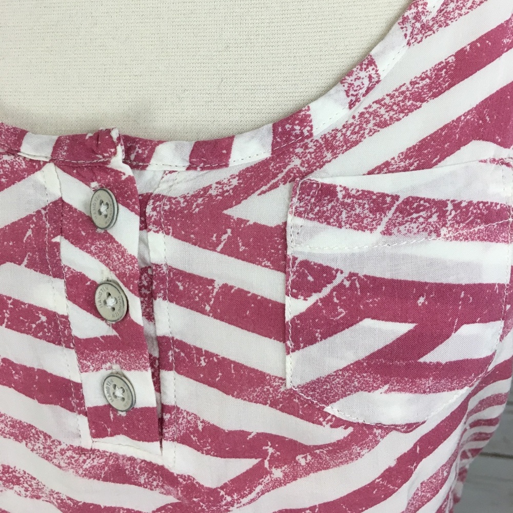 • Striped Tank Top • - Picture 3 of 4