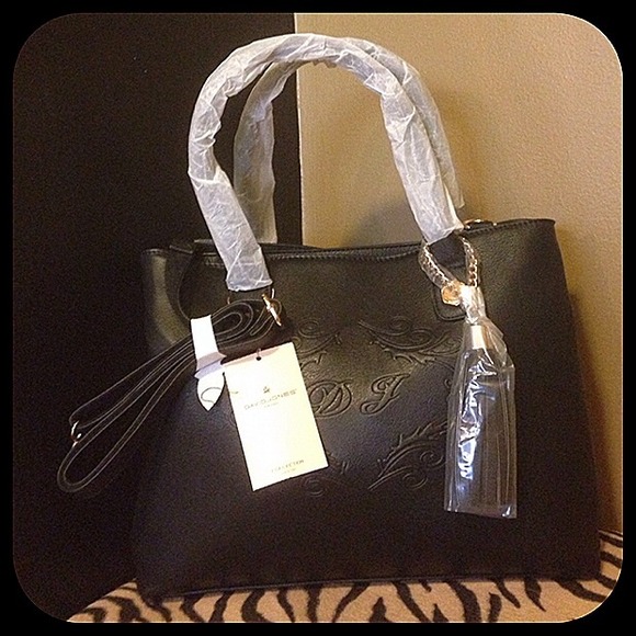 Everyday essentials double-handle black bag - Picture 3 of 4