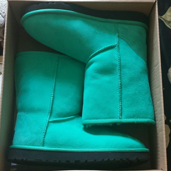 Rare gorgeous uggs - Picture 2 of 3