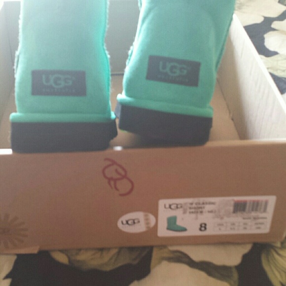 Rare gorgeous uggs - Picture 3 of 3