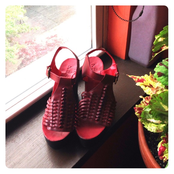 Mia red platform sandals