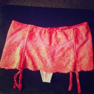 Lace & Rhinestone gorgeous garter skirt!💋