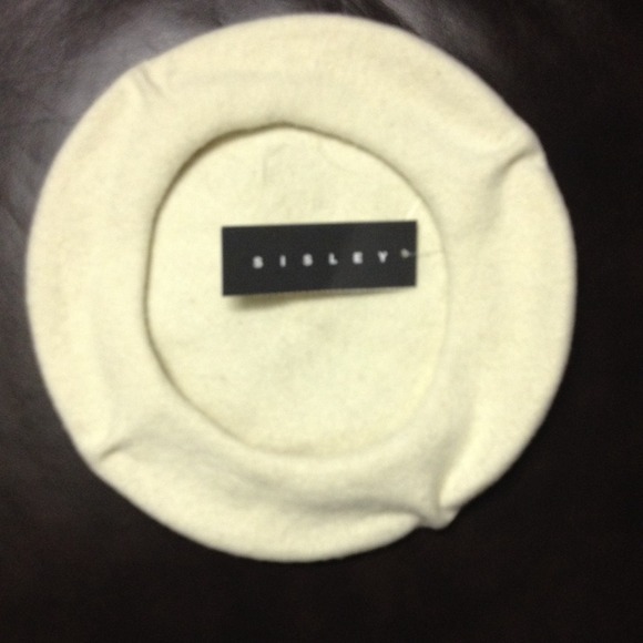 NWT United Colors of Bennetton's Sisley Wool Hat - Picture 2 of 4