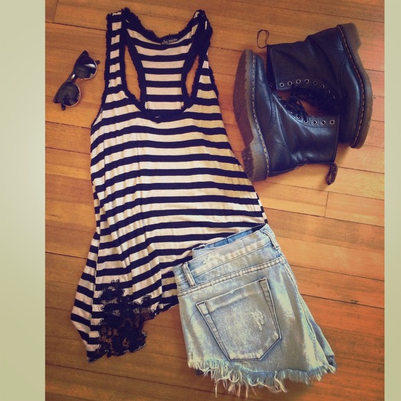 Ella Moss Striped Tank w/ Lace Detail
