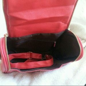 Accessories - Host Pick ๐ British Top Handle Bag Red Accessories - Host Pick ๐ British Top Handle Bag Red