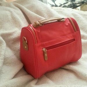 Accessories - Host Pick ๐ British Top Handle Bag Red Accessories - Host Pick ๐ British Top Handle Bag Red