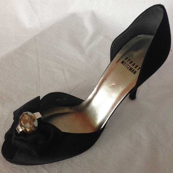 Stuart Weitzman Pumps - Picture 2 of 4