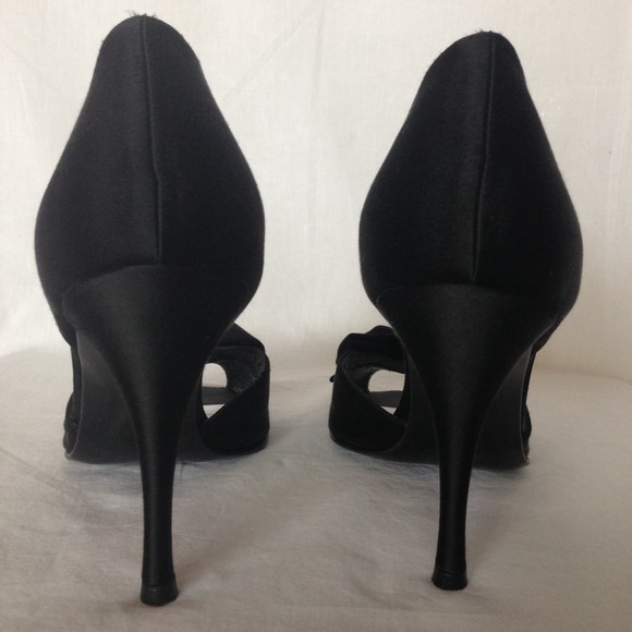 Stuart Weitzman Pumps - Picture 3 of 4