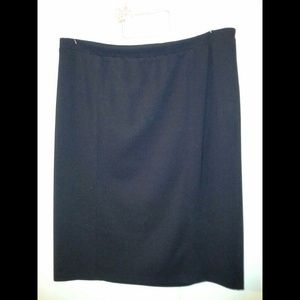 Unlined black skirt