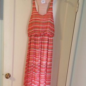Goddess wing size large maxi dress