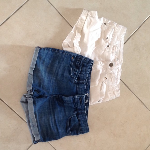 Bundle of two shorts