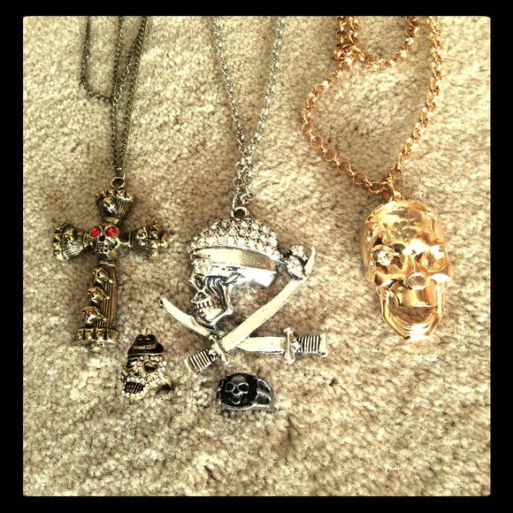 Skull collection 3 necklace 2 rings