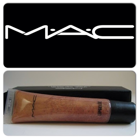Brand NWOT (Discontinued) MAC Goldensoft!!