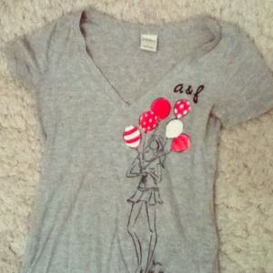 Abercrombie kids V neck T-shirt