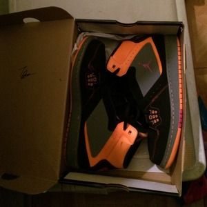 🚫SOLD🚫Girls Jordan 1 flight