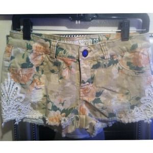 Flower print summer stretch short shorts