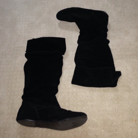 Steve Madden Suede Boots