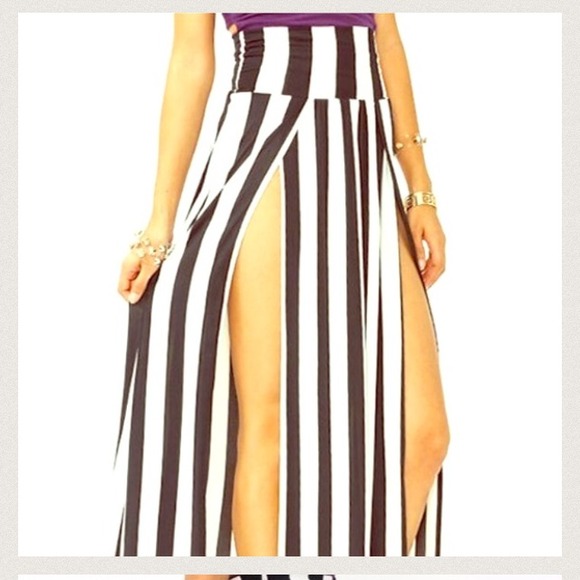 ❌SOLD❌High waisted striped dress