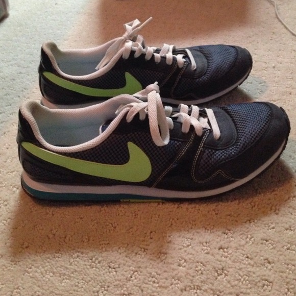 Nike Sneakers