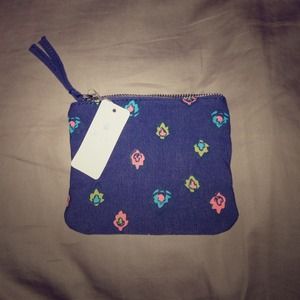Aerie coinpurse