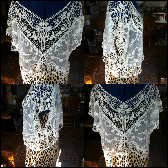 Embroidered Open-Work Lace Top / Shawl + VS bag - Picture 2 of 4