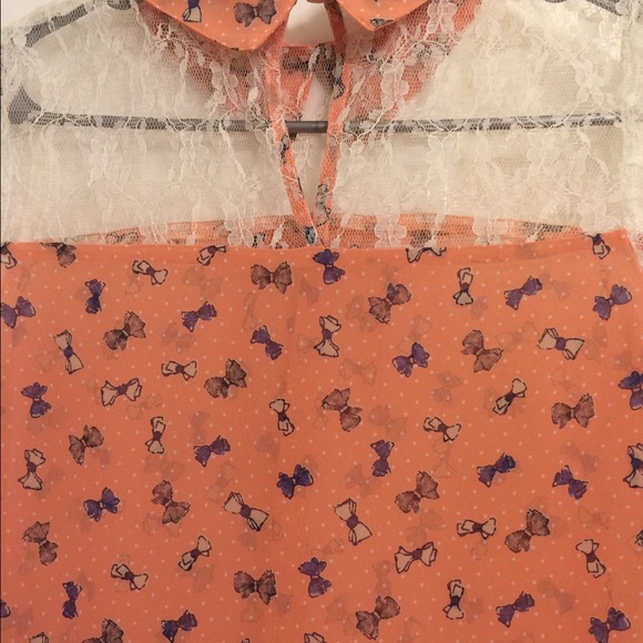 🎤SOLD🎤Peach bow tie collared blouse - Picture 4 of 4