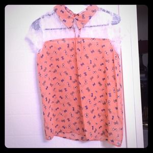 🎤SOLD🎤Peach bow tie collared blouse