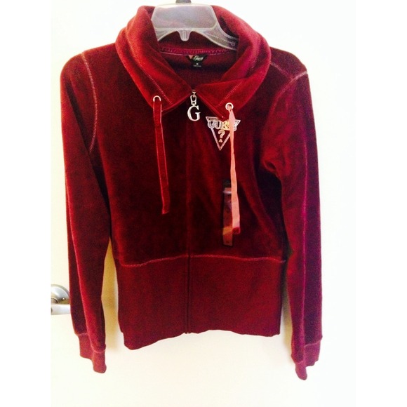 **Goodwill at End of Month** Guess velour jacket