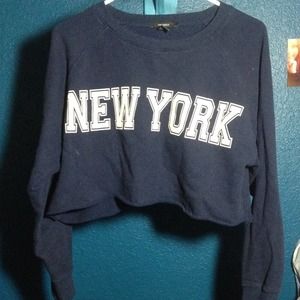 Cropped sweater that says "New York"
