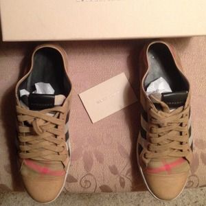 burberry brit sneakers