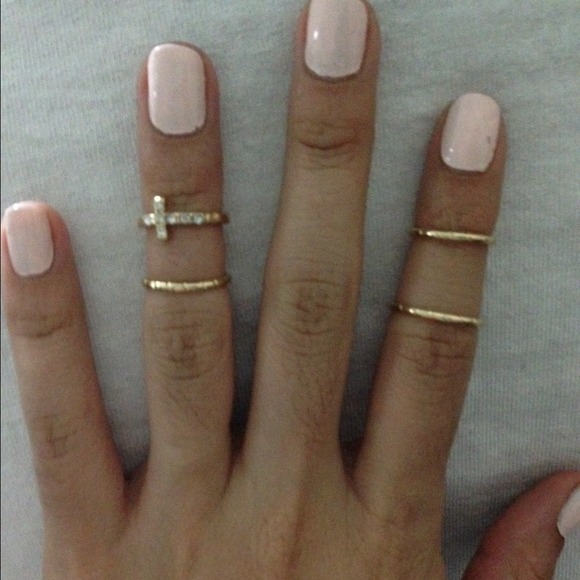 🚫SOLD IN BUNDLE Midi Rings - Picture 4 of 4