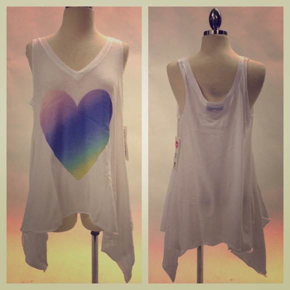 ⚡️Flash Sale⚡️Wildfox Amour ❤️ VNeck Charlie Tank