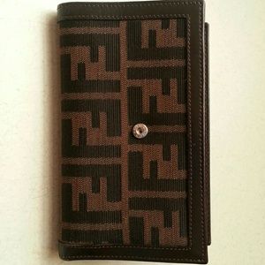 Fending wallet AuthenticHOLD