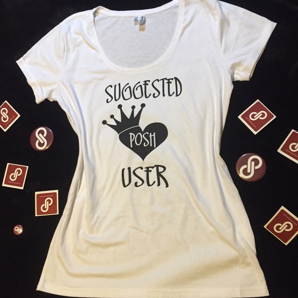 💕Posh SU Top 😱💕💕 junior cut 👄lips on back - Picture 2 of 4