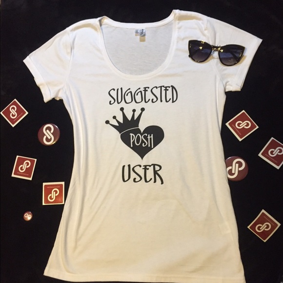 💕Posh SU Top 😱💕💕 junior cut 👄lips on back - Picture 4 of 4
