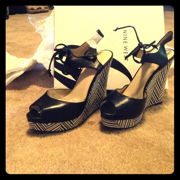 💕SOLD Nine West wedges never worn