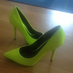 Neon Yellow pumps