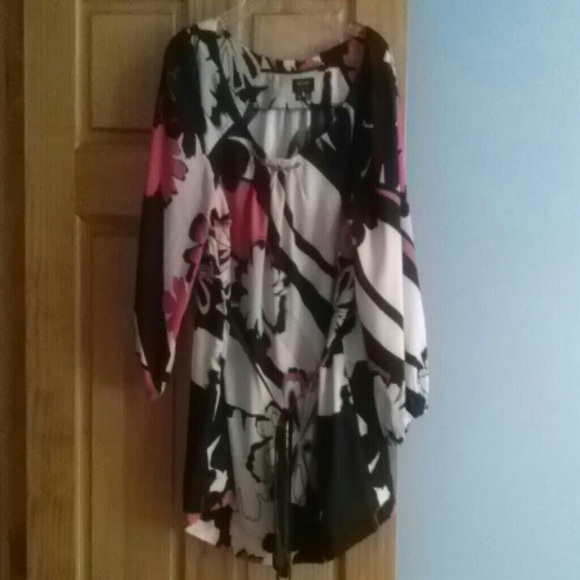 Nicole by Nicole Miller top