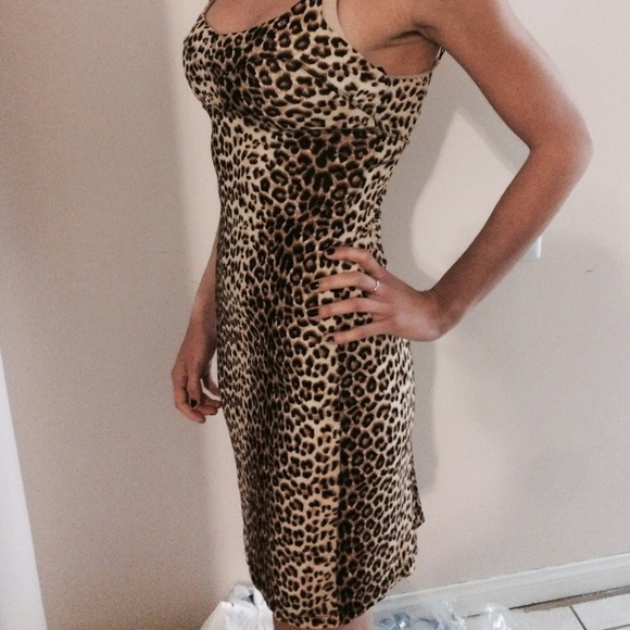 Guess Dress Leopard Print - Picture 2 of 4