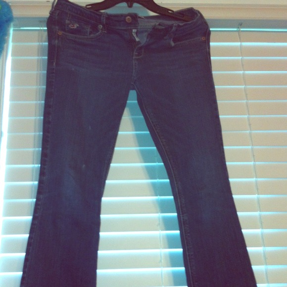 HOLLISTER BLUE JEANS!!