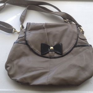 🔺SOLD🔺 NWOT Cute Aldo Purse with black trim.