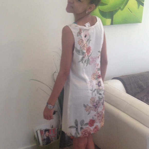 Flowery bubble dress