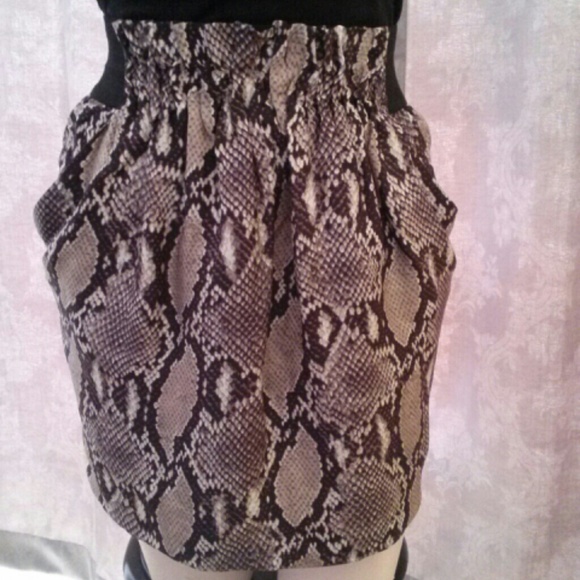 Zara Dresses & Skirts - *BUNDLED* ZARA SILK SNAKE PRINT SKIRT /POCKETS