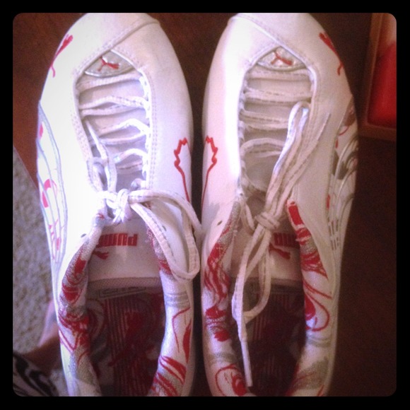 Puma tennis shoes.