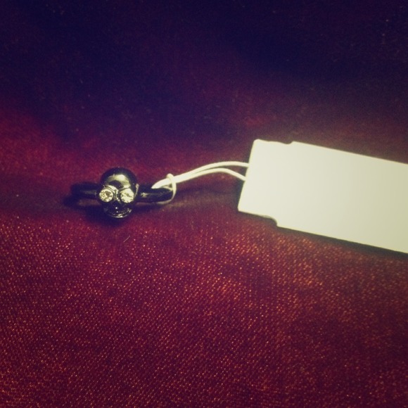 Jewelry - Lydell skull midi ring