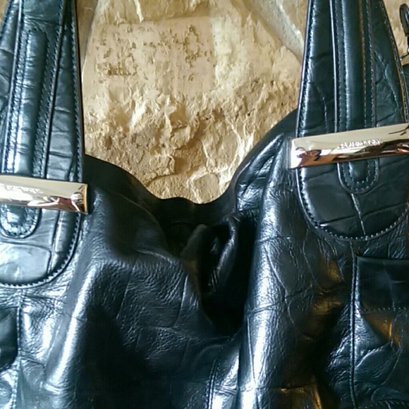 B. Makowsky handbag tote hobo. Excellent condition - Picture 2 of 4